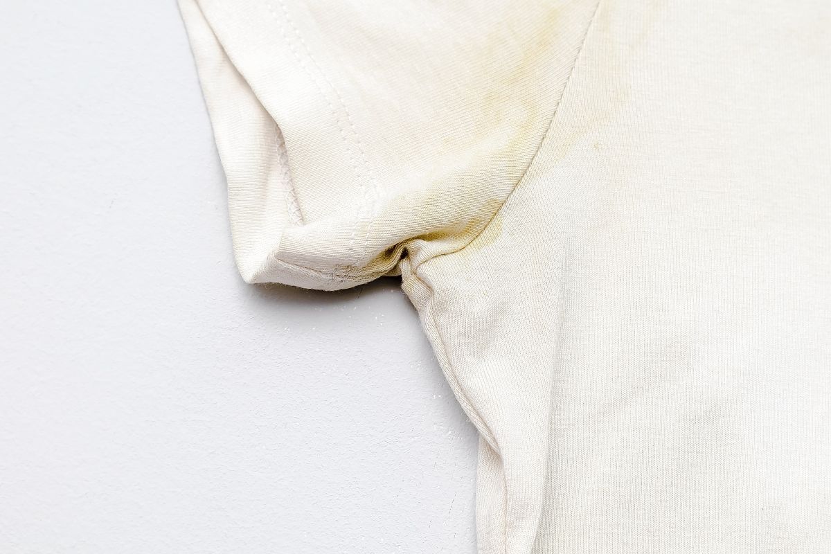 Como tirar mancha de roupa? Confira as nossas dicas